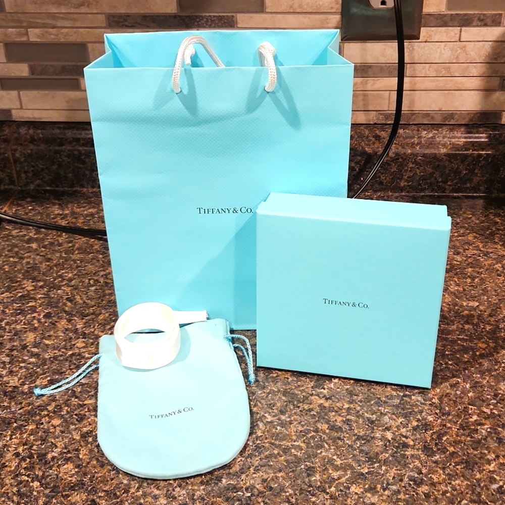 Tiffany & Co Gift Box, Dust Bag, Gift Bag & Ribbon